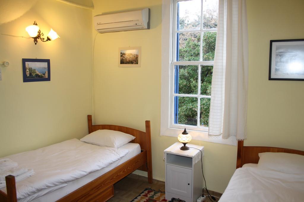 Istanbul Pension Ayvalik Ruang foto