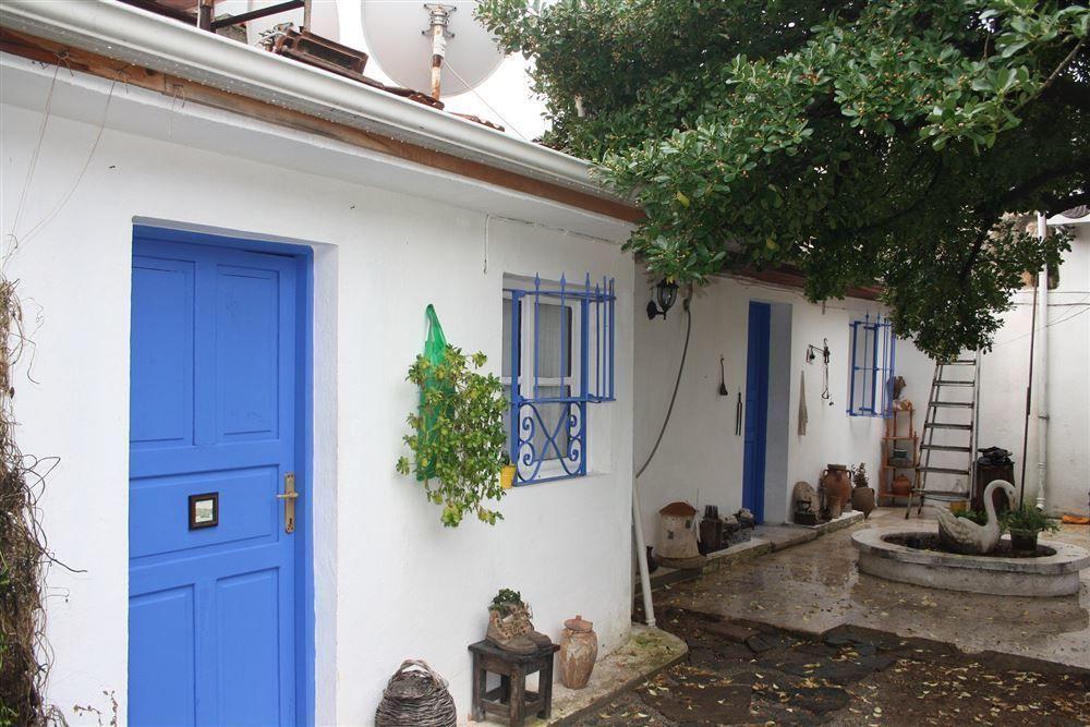 Istanbul Pension Ayvalik Bagian luar foto