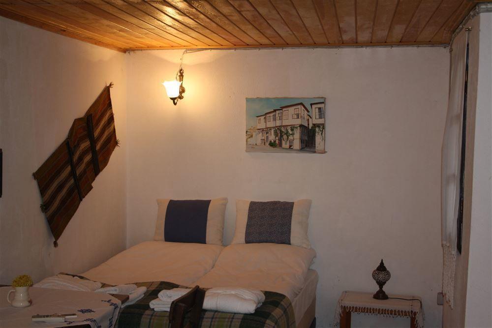 Istanbul Pension Ayvalik Bagian luar foto