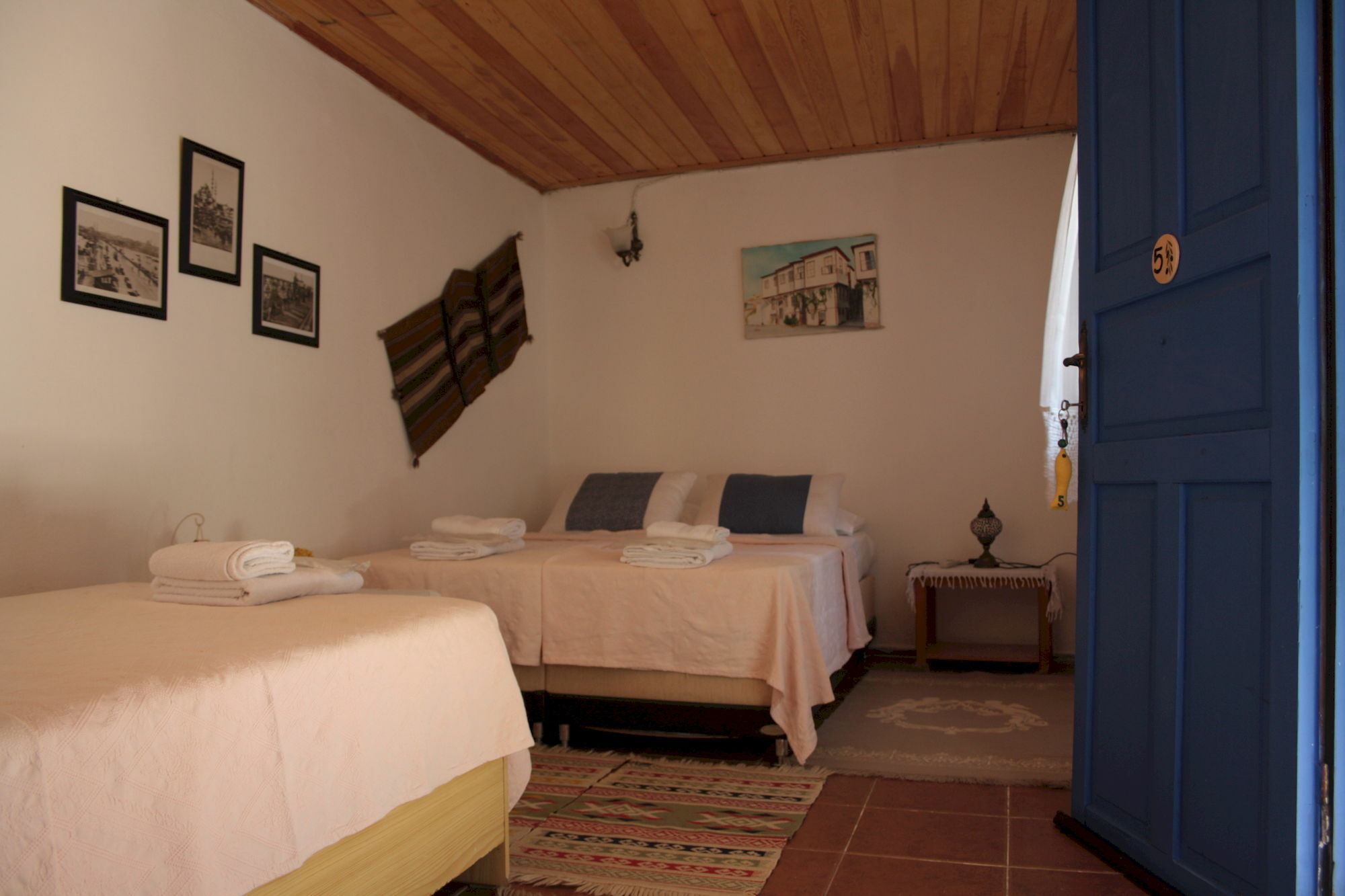 Istanbul Pension Ayvalik Bagian luar foto
